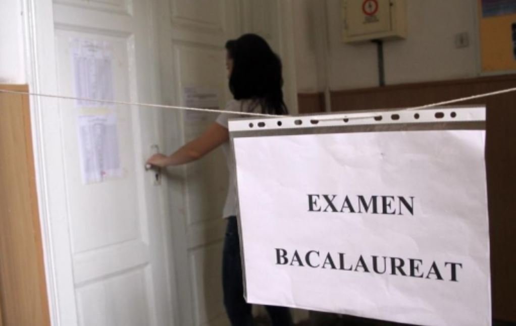 A început Bacalaureatul. Un elev arădean, eliminat din examen