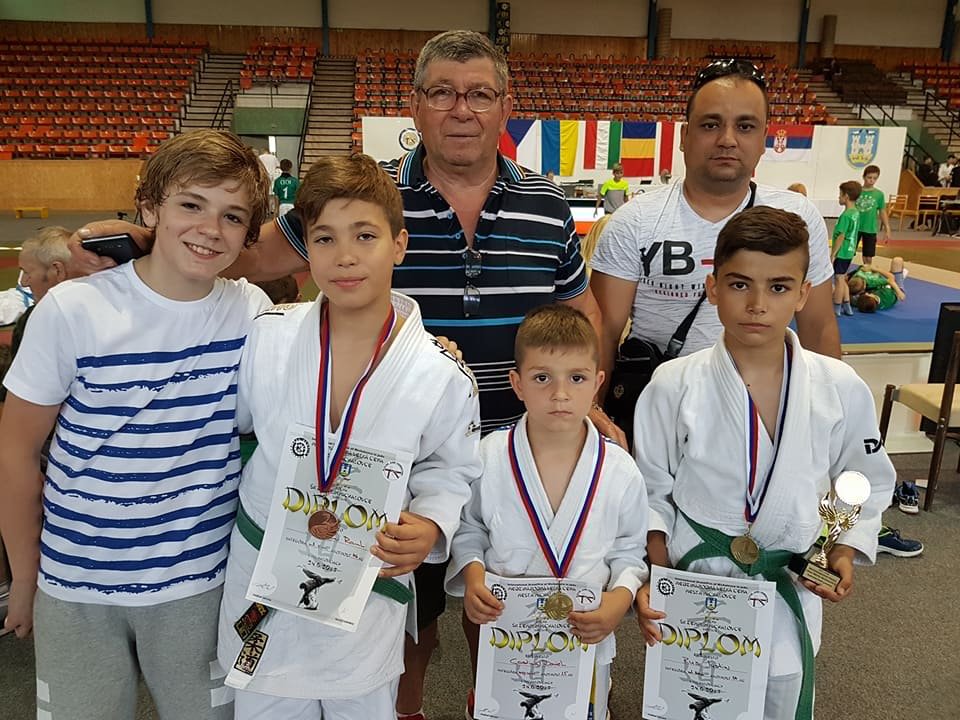 Bronz naţional, plus alte medalii în Slovacia, pentru judoka CSŞ Gloria Arad