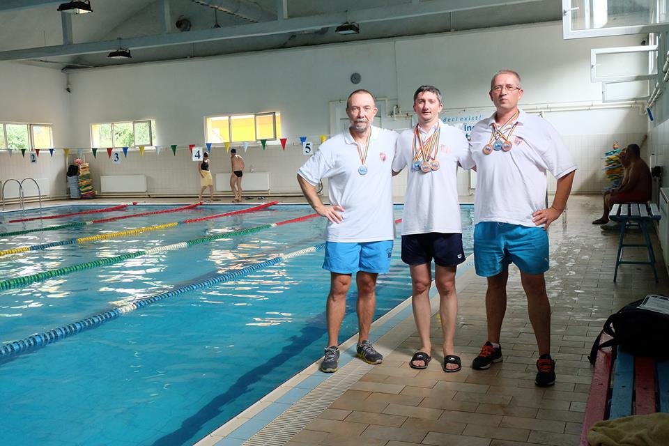 Înotătorii masters ai CSM Arad, pe podium la Cupa Sprint