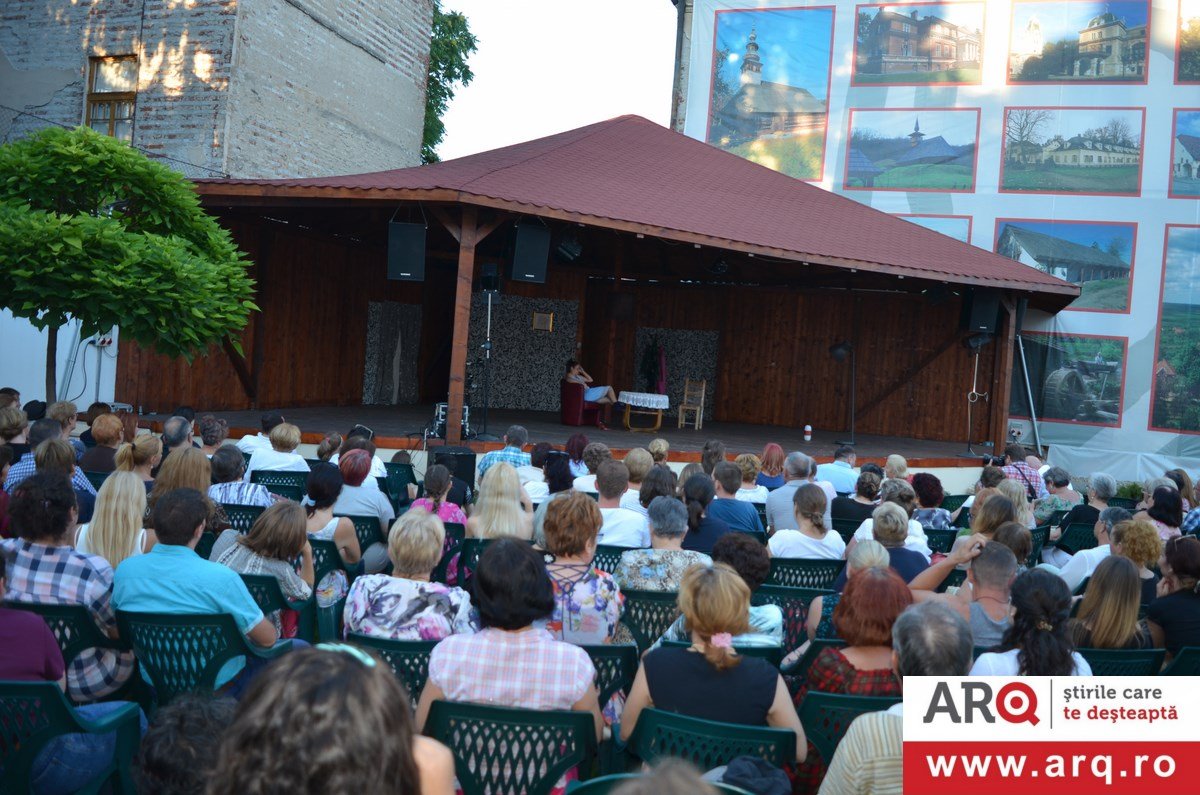 S-a râs în hohote la Teatrul de Vară