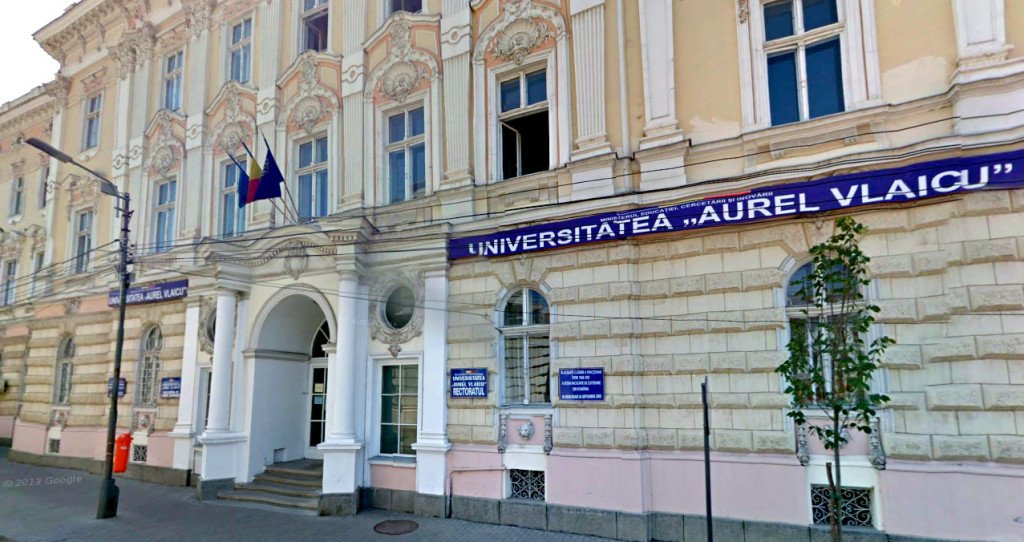 Sesiune de admitere la Universitatea „Aurel Vlaicu” din Arad