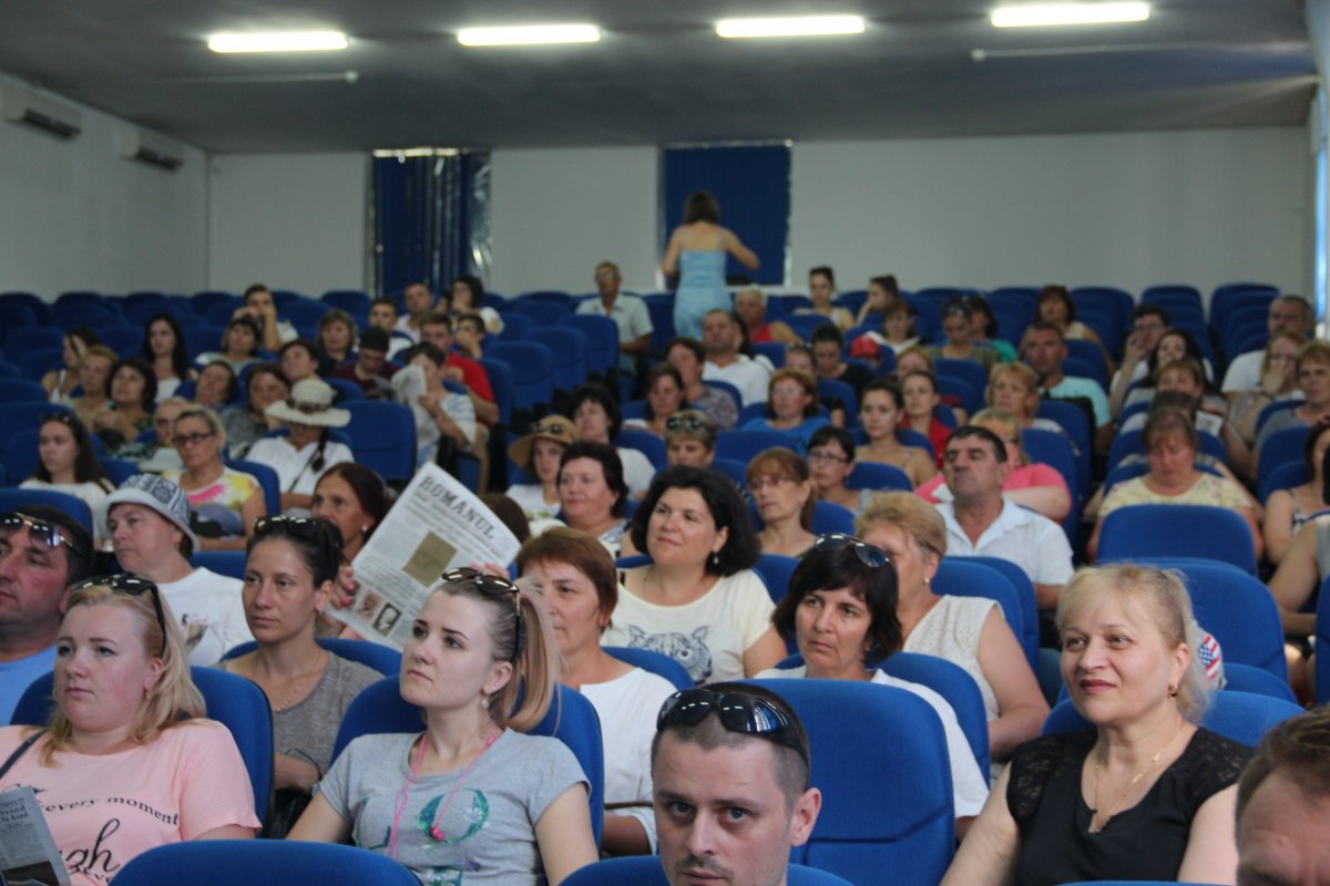 150 de basarabeni, în vizită la Universitatea de Vest “Vasile Goldiş” din Arad