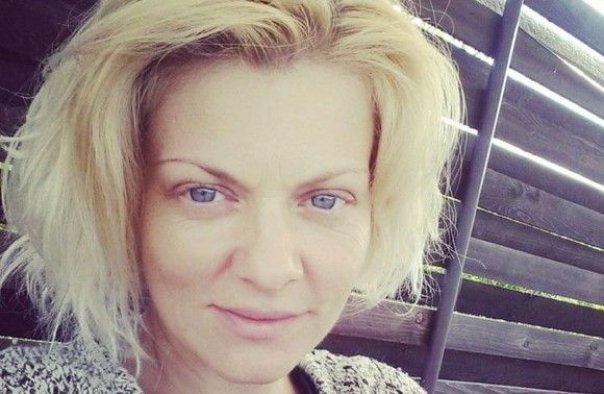 „De ce nu ai grijă de tine? Arăți ca o servitoare!”, i-a scris un fan… Dar uite ce răspuns i-a dat Dana Nălbaru!