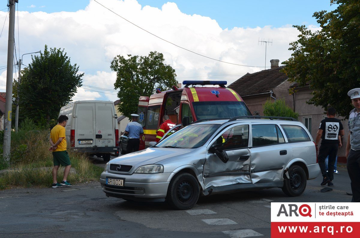 Audi contra Opel pe str. Oituz