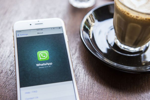 WhatsApp va lansa o nouă aplicaţie. Facebook vrea să câştige bani de pe urma celor peste 1 miliard de utilizatori