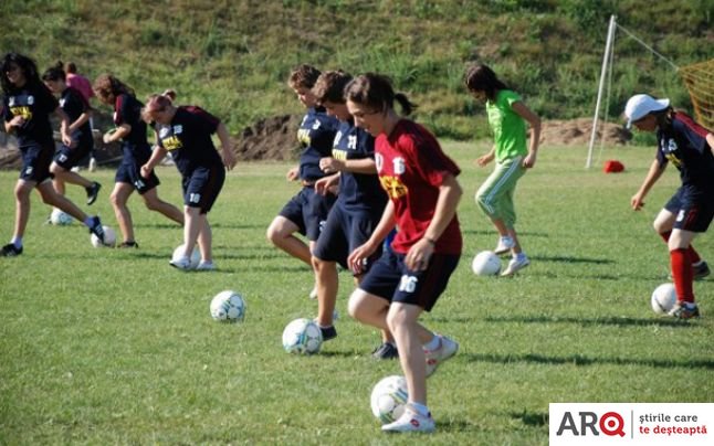 Se dorește un campionat al județului Arad, de fotbal feminin, pe teren redus