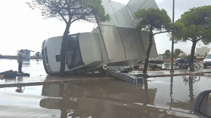 Stare de calamitate în Italia. Orașul Livorno, devastat de o furtună