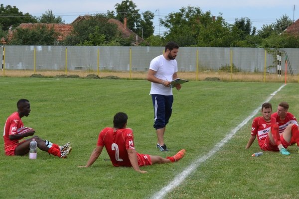 Remiză înainte de cantonament: Unirea Sîntana - Gloria Lunca Teuz Cermei 3-3