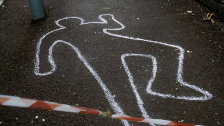 Înfiorător! O româncă de 31 de ani, din Torino, şi-a înjunghiat fiica, apoi s-a sinucis