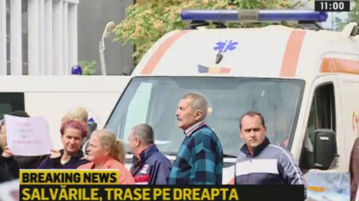 Protest de amploare la ambulanţă. Salvatorii de vieţi au ieşit în stradă