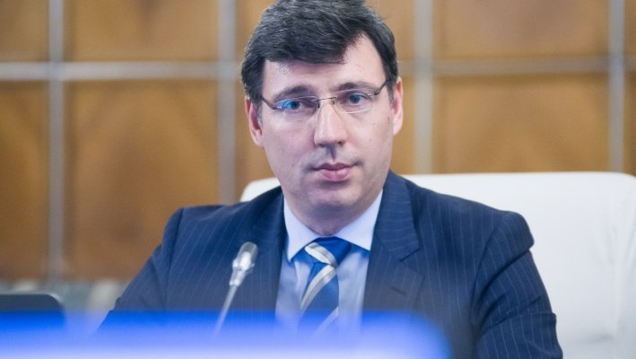 Ministrul Finanţelor: Eliminarea impozitului pe salariile sub 2.000 lei se amână. Introducem taxa de solitaritate de 2% la angajator