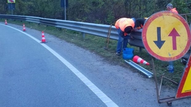 Trafic oprit pe DN 76, în judeţul Hunedoara, pentru lucrări la podul Şoimuş. Circulaţia a fost deviată pe rute ocolitoare