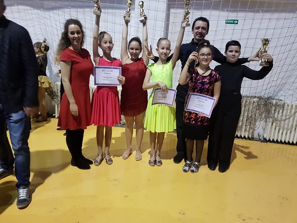 Dansatorii de la Școala de Dans Sportiv Royal Steps Arad au strălucit în acest week-end la Romanian International Dance Cup - Timișoara
