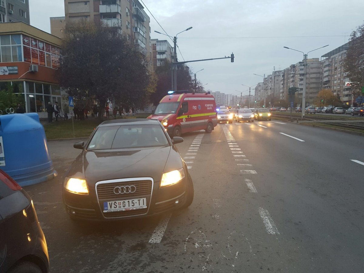 Șoferul unui AUDI a accidentat grav un pieton pe Calea AUREL VLAICU