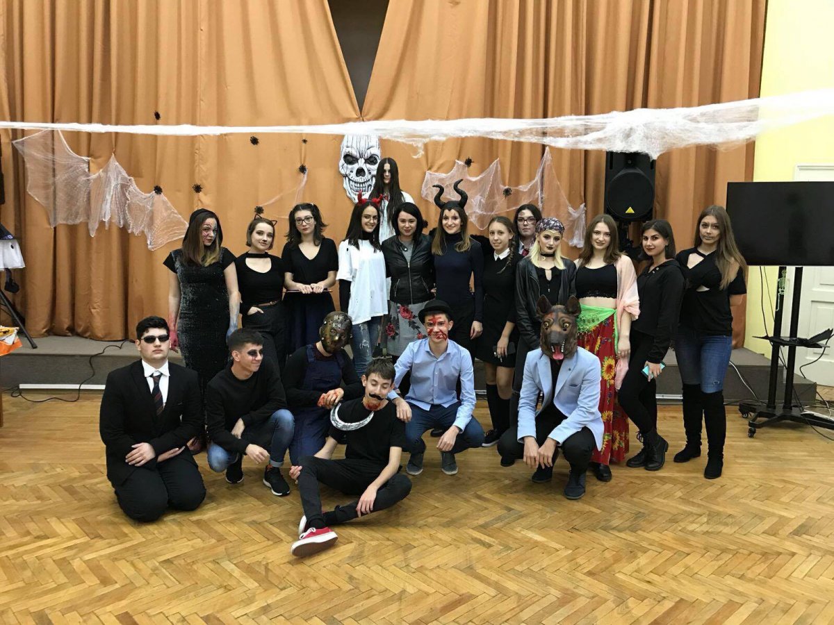 Halloween-ul sărbătorit la Colegiul Național ,,Elena Ghiba Birta” (FOTO)