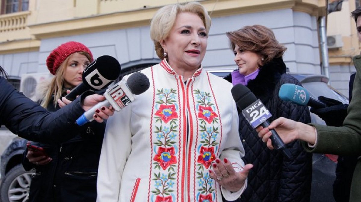 Viorica Dăncilă a angajat-o pe bani UE pe una dintre inculpatele din dosarul lui Dragnea