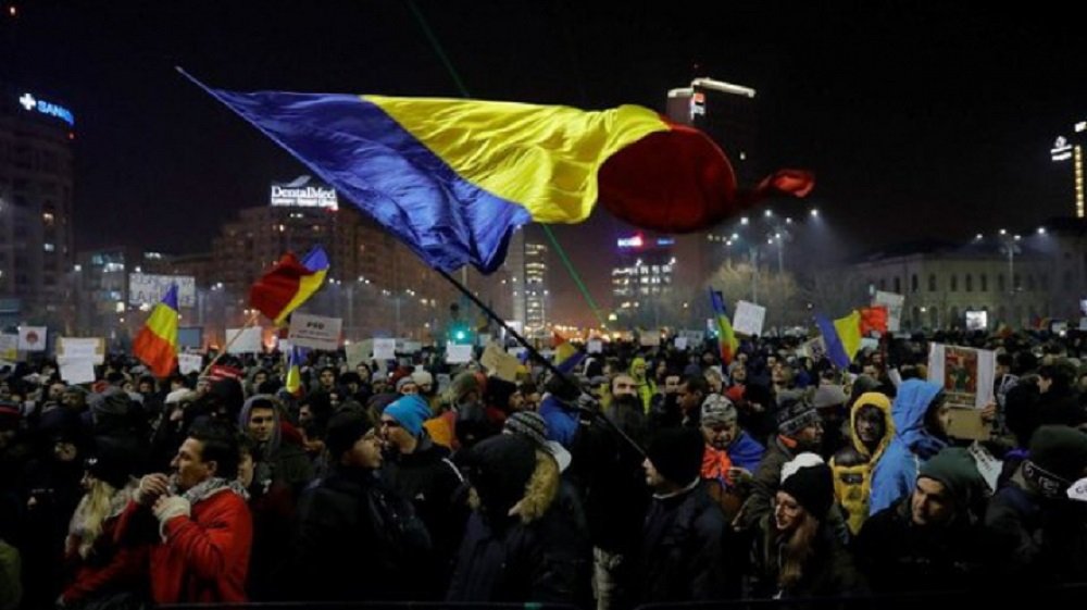 Protestul din Capitală de Ziua Micii Unirii s-a încheiat cu o Horă a Unirii