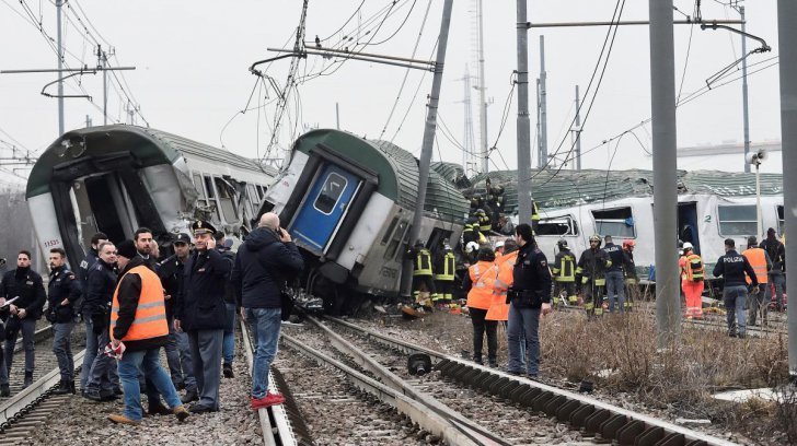 Tren deraiat în Italia: Mai mulți morți și răniți