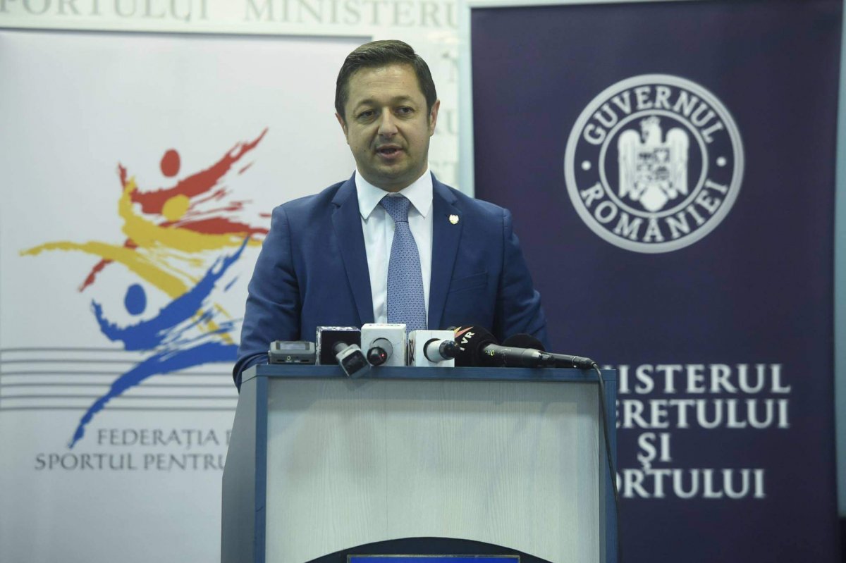 Era şi cazul: Ministrul Sporturilor şi-a anunţat demisia. Marius Dunca se retrage din Guvern!