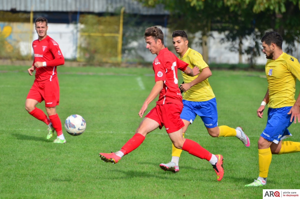 Fotoreportaj: FC Caransebeș - UTA