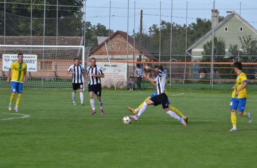 Aerul înălţimilor le-a făcut rău: Şoimii Pâncota - Olimpia Satu Mare 0-1