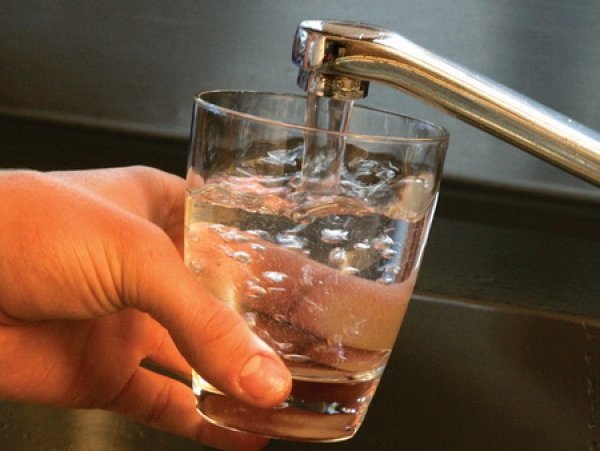 Mai multe localități din Arad rămân fără apă potabilă