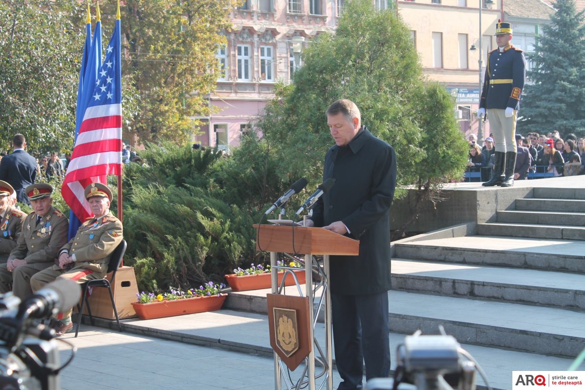 De la Arad, Iohannis le cere lui Ponta şi Oprea EXPLICAŢII în cazul poliţistului mort