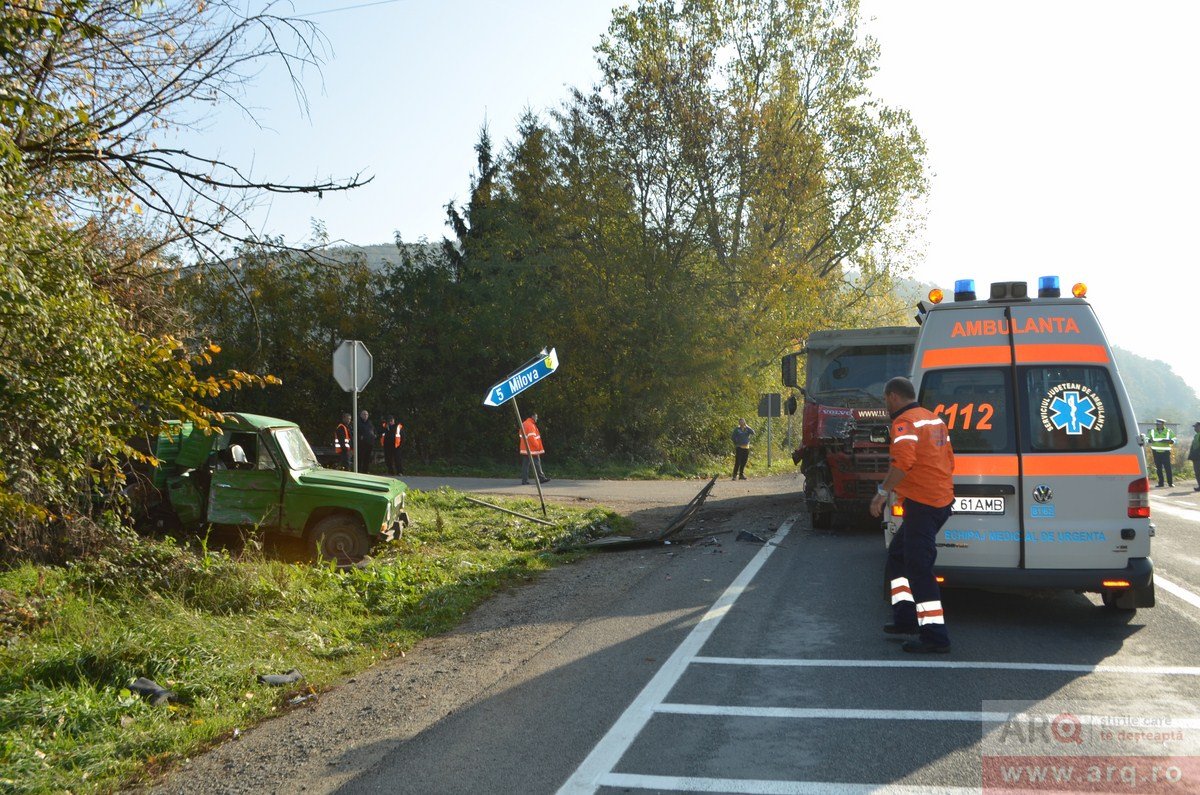 Accident cu patru răniţi lângă Milova / UPDATE: O femeie a decedat