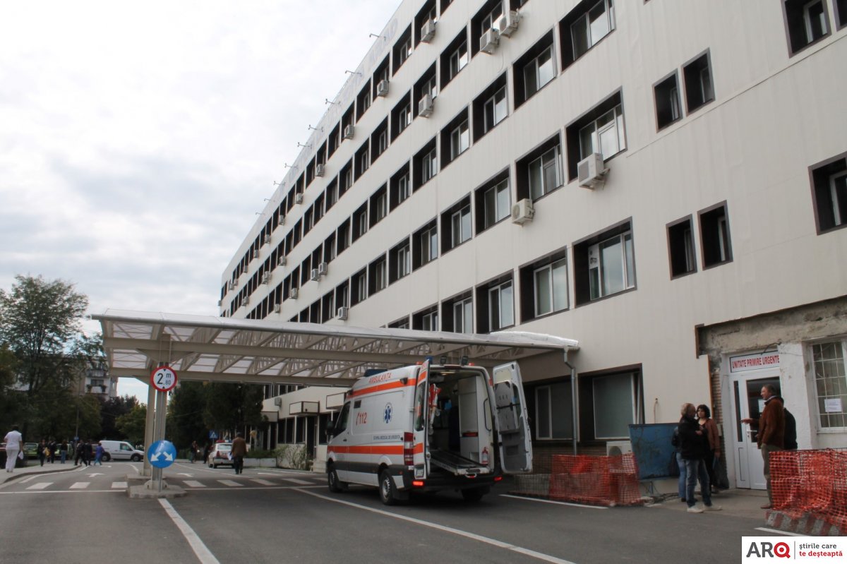 Cinci copii din Arad, în pericol acasă! Doi au ajuns la spital bătuți de propriul tată