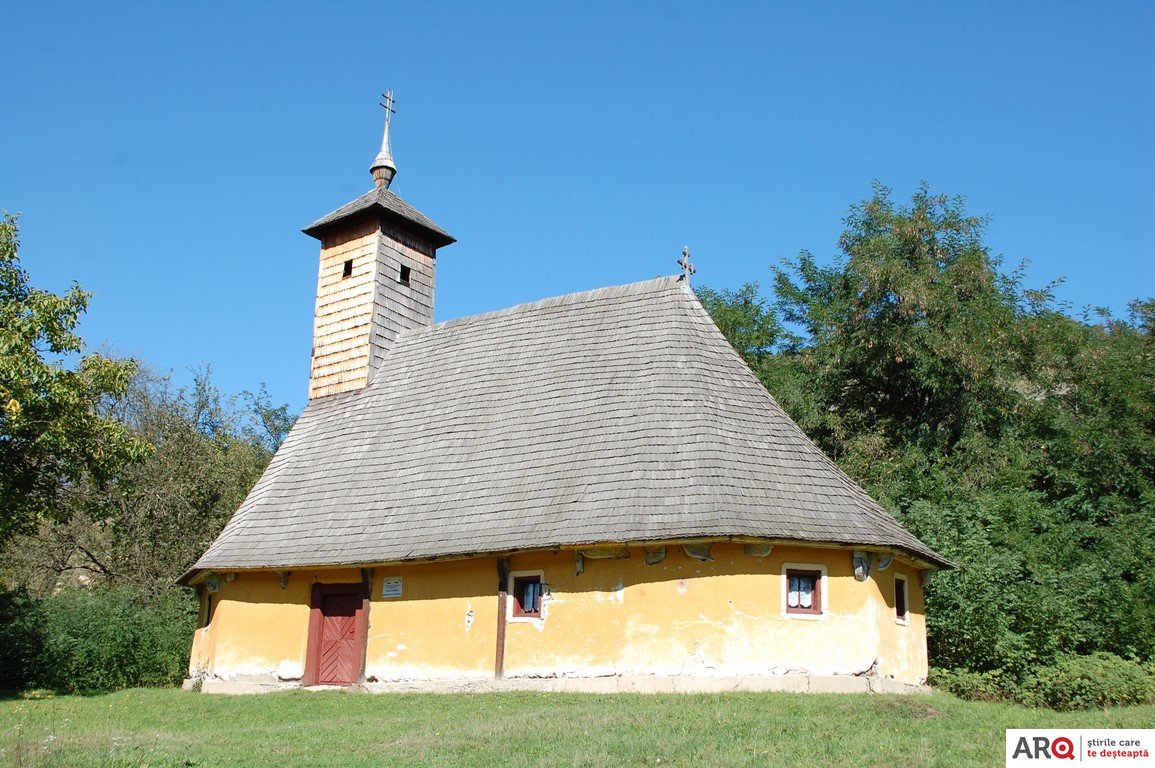 Biserica de Lemn de la Şoimuş - un monument spectaculos care strigă după ajutor