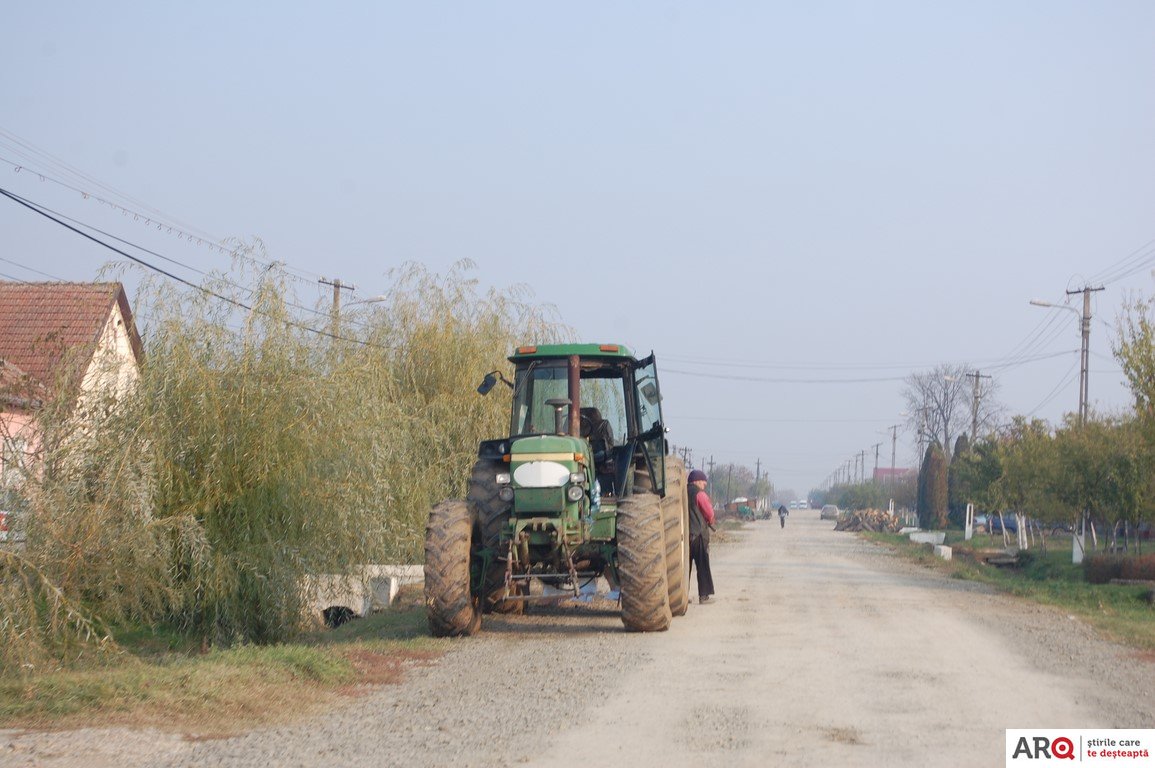 Comuna Şicula şi alte aproximativ 22 de comune au rămas fără asfaltare din cauza Guvernului