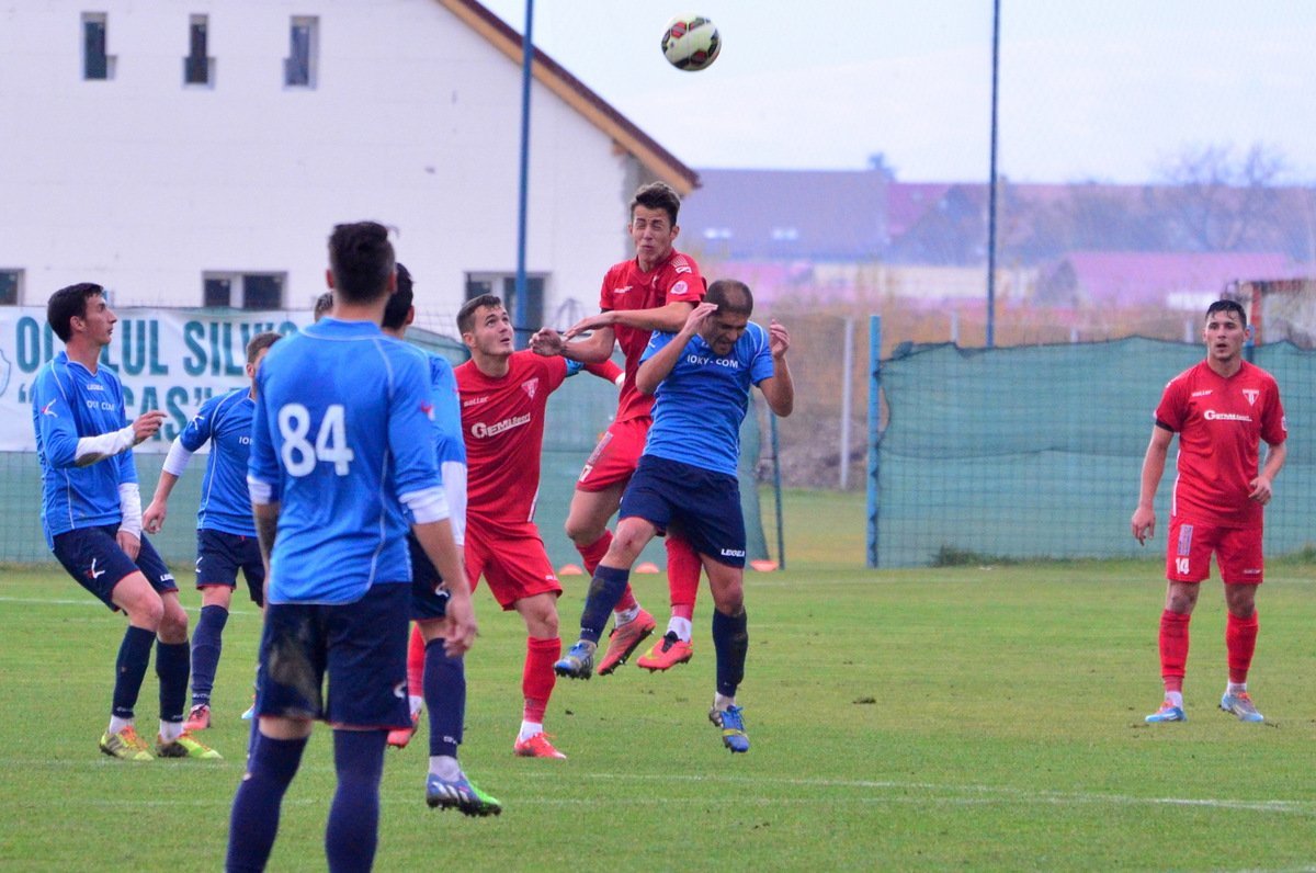 Alb-roşii au căzut pe 2: Gaz Metan Mediaş - UTA 3-1