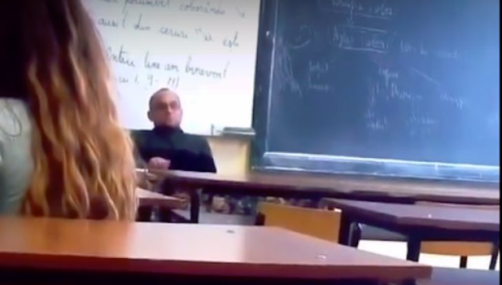 Decizii contradictorii în cazul elevelor care l-au filmat pe profesorul de religie ”indecent”