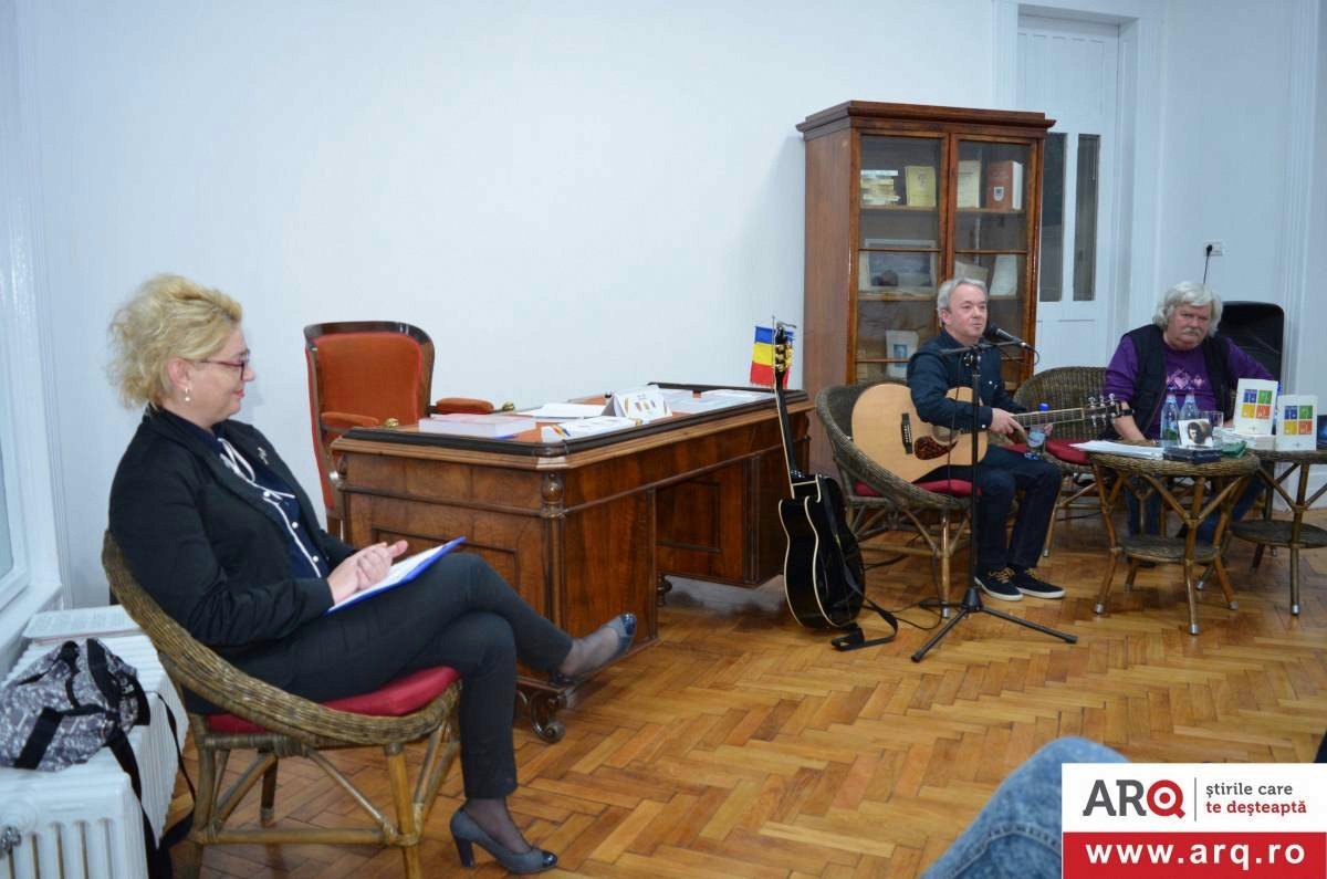 Cu Adrian Ivanițchi și Dinu Olărașu, adică despre PLUSVALOARE la bibliotecă