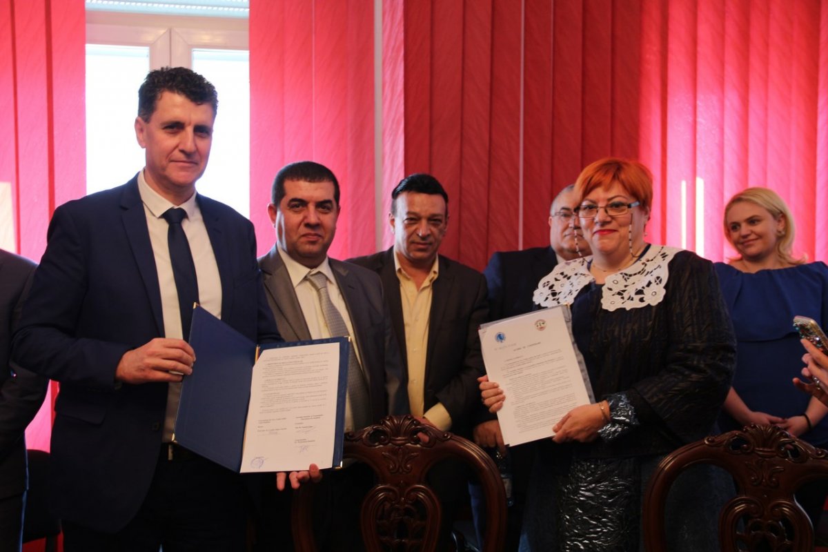 Protocol de cercetare ştiinţifică în domeniul medical, semnat de Universitatea de Vest „Vasile Goldiş” din Arad şi Asociaţia Medicilor şi Farmaciştilor Palestinieni din România