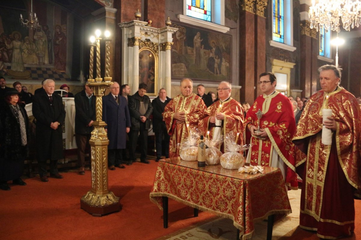 Universitatea de Vest „Vasile Goldiş” din Arad a comemorat 84 de ani de la trecerea spre cele sfinte a Corifeului Marii Uniri, VASILE GOLDIŞ 