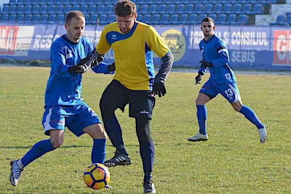 Naţional Sebiş şi-a îmbunătăţit lotul. Plus o victorie în plin cantonament