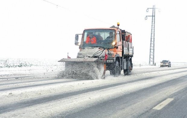 Programului de deszăpezire a oraşului continuă