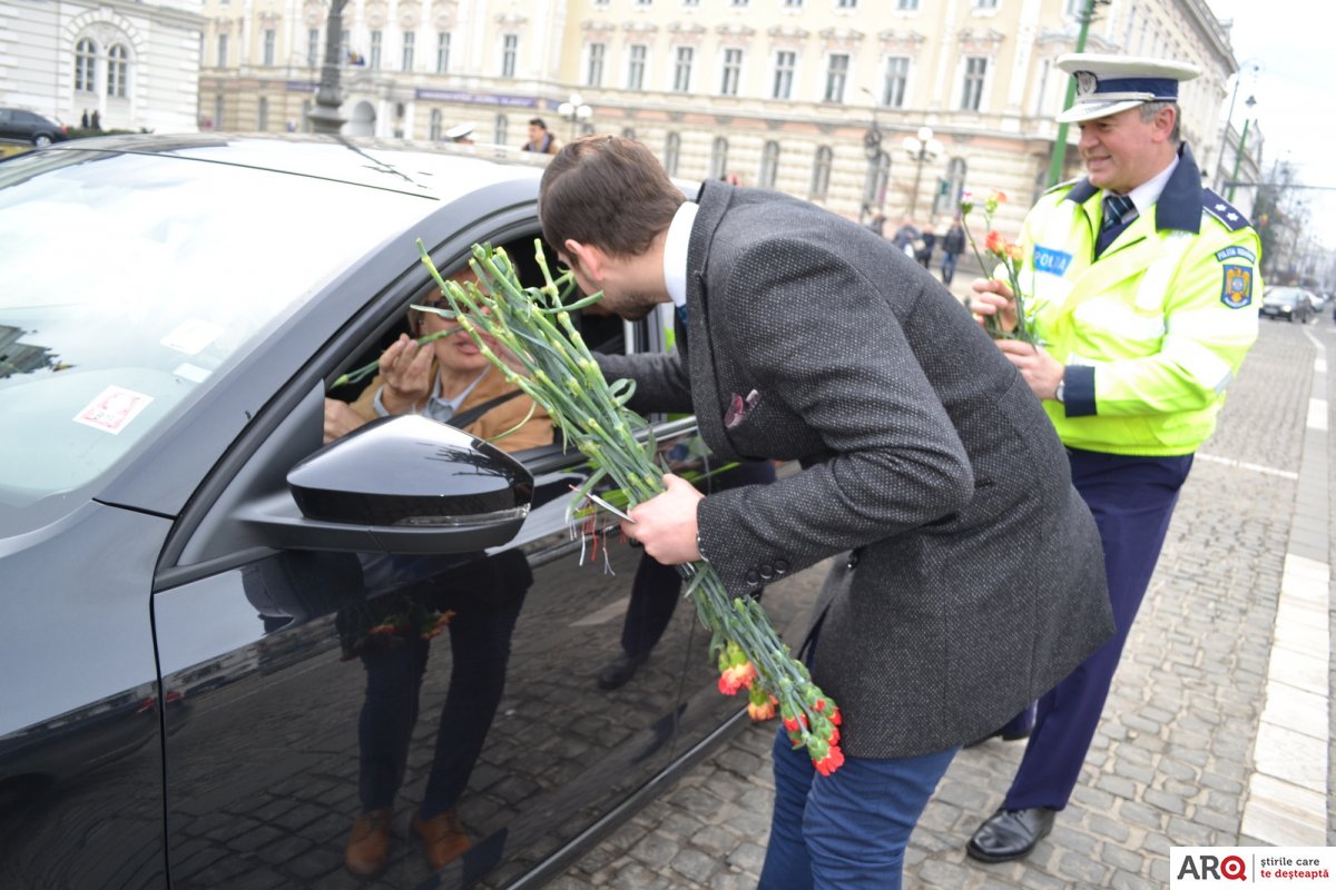 Poliția Rutieră a împărțit 