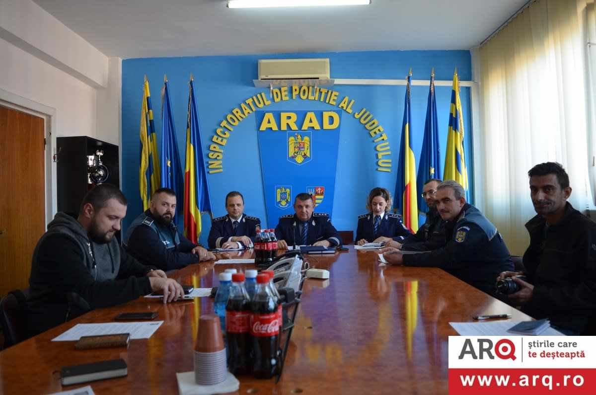 ZIUA POLIŢIEI ROMÂNE, SĂRBĂTORITĂ ÎN CENTRUL MUNICIPIULUI ALĂTURI DE ARĂDENI