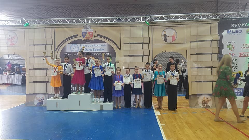 Sportivii școlii de dans sportiv Royal Steps continuă seria de rezultate frumoase și la Cupa Cetății - Alba Iulia