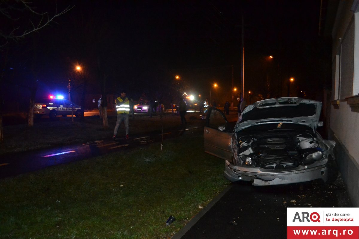 Accident cu BMW contra AUDI în Sânicolau Mic