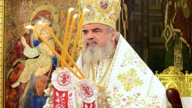 Mesajul de Paşte al Patriarhului Daniel: Învierea Domnului ne cheamă să oferim iubire milostivă