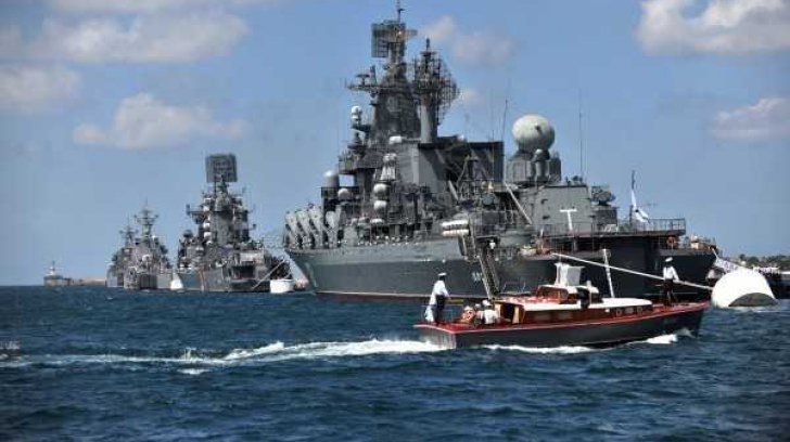 Criza din Siria. SUA mută navele în Marea Mediterana, Rusia în contact direct cu șefii NATO