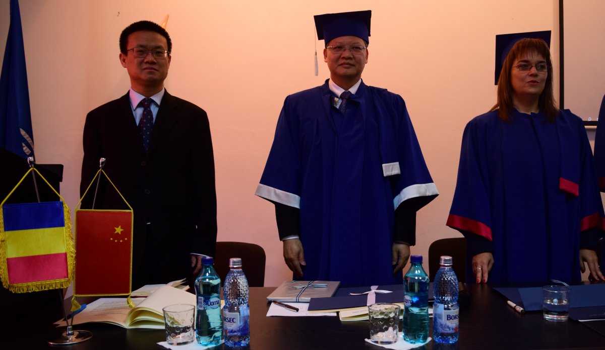 Ambasadorul Republicii Populare Chineze,  Doctor Honoris Causa al UAV