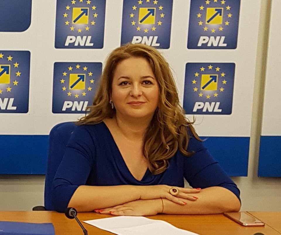 Geanina Pistru (PNL): „Căprar confirmă: PSD nu vrea parcare subterană în Piața Avram Iancu!”