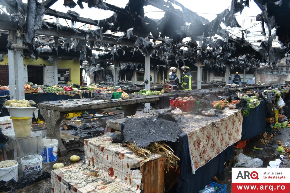 Incendiu la piața agroalimentară din cartierul 