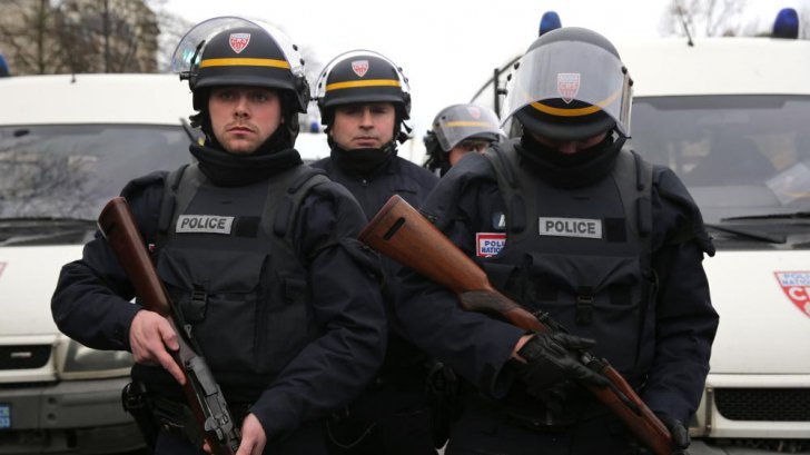 Ce riscă cei care intră ilegal în Franța