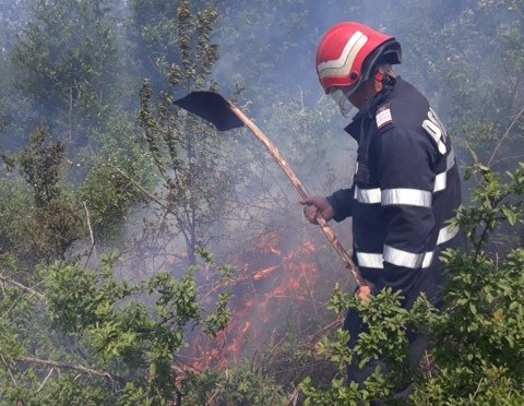  ISU ARAD, de 1 MAI la datorie pentru siguranța dumneavoastră