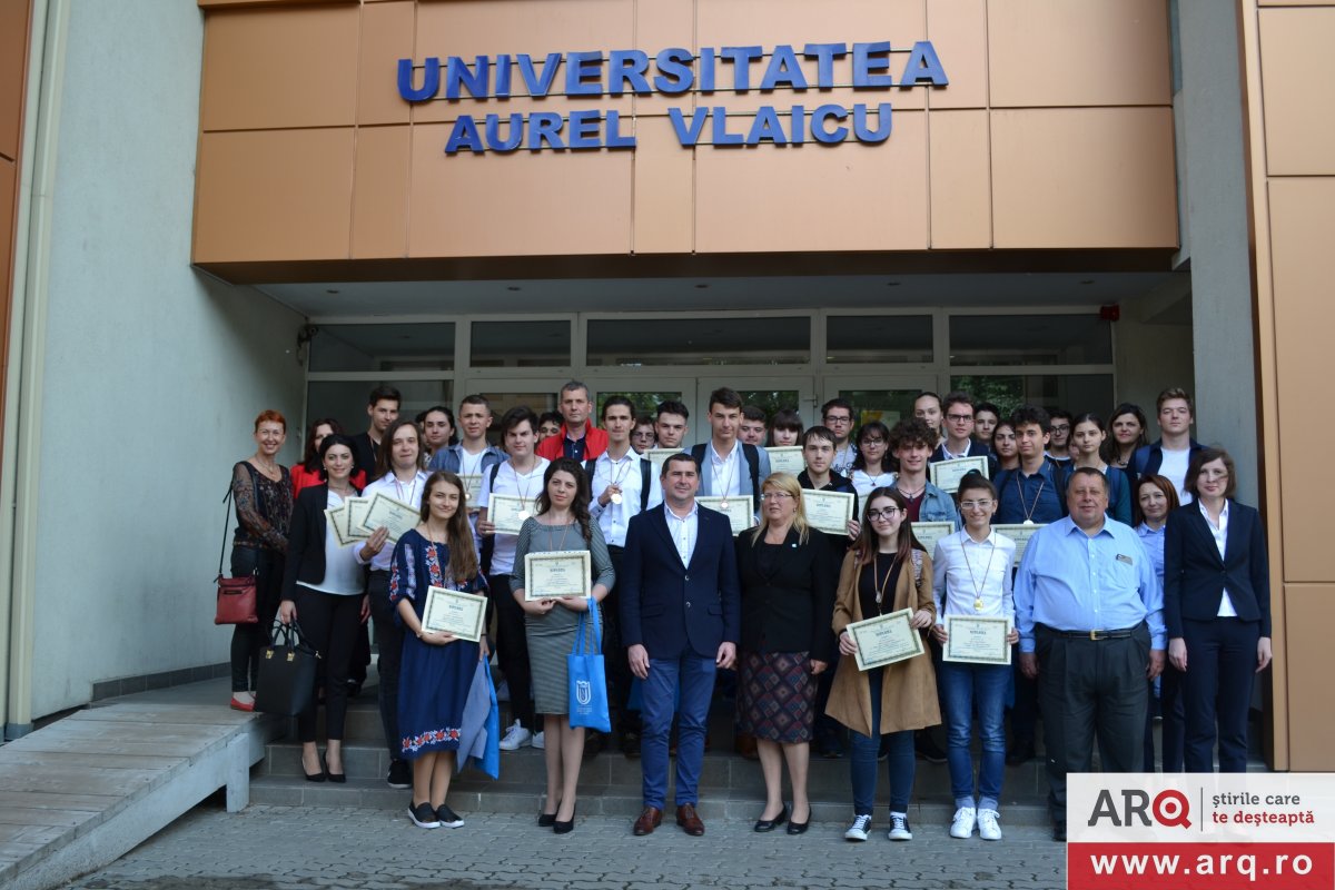 PREMIILE CONCURSULUI INTERNATIONAL DE MATEMATICA SI INFORMATICA ”Caius Iacob”